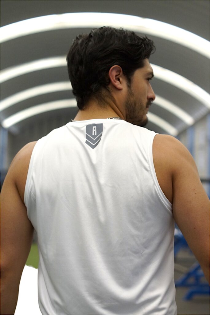 Playera Camiseta Raccoon Sport en el Gym