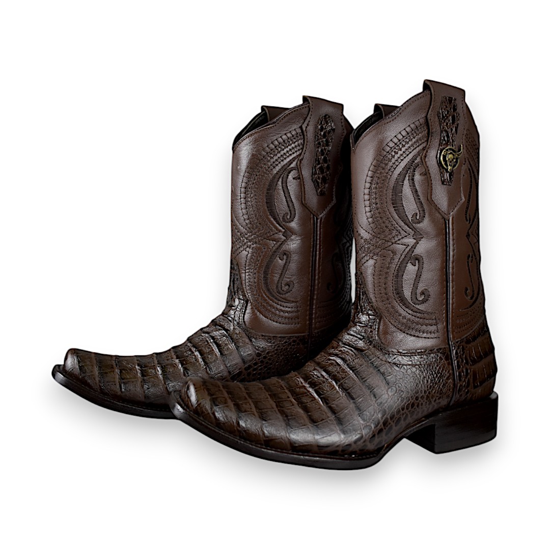 BOTA VAQUERA DE PIEL CON GRAVADO-BAD BULL