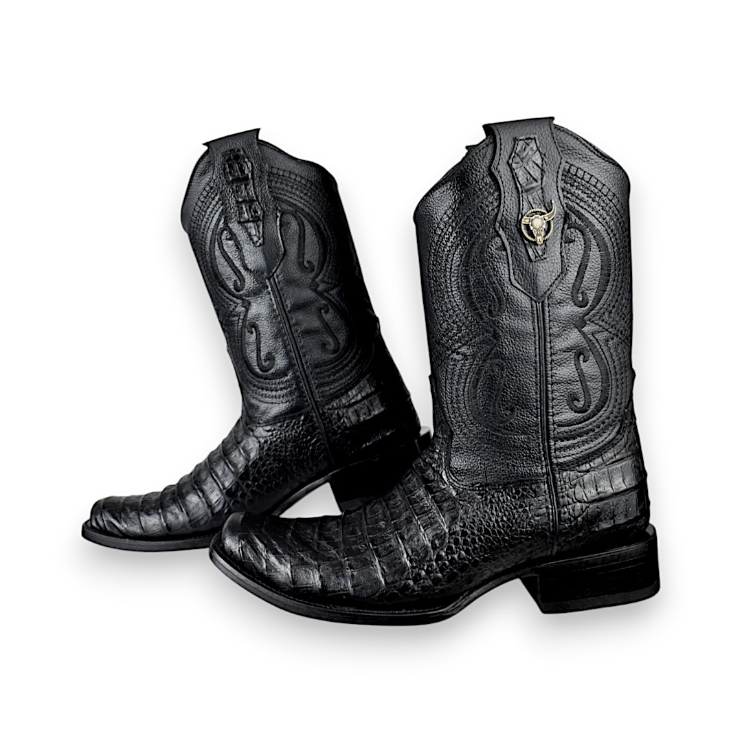 BOTA VAQUERA DE PIEL CON GRAVADO-BAD BULL