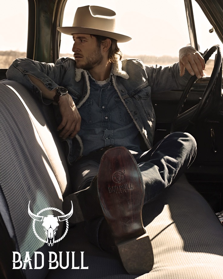BOTA VAQUERA DE PIEL CON GRAVADO-BAD BULL